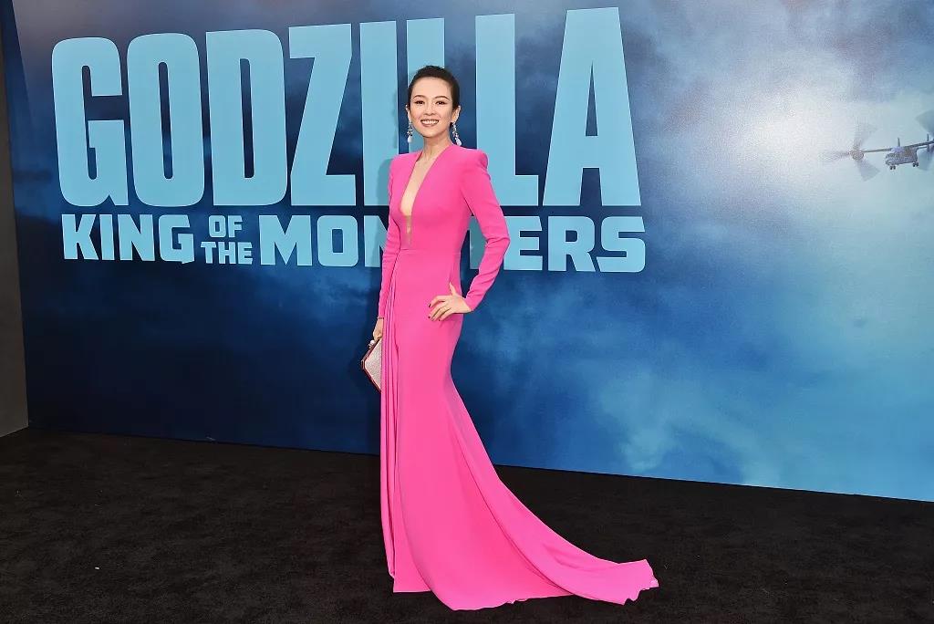 不老女神她的保养秘诀是什么,瑜伽去颈纹最有效方法