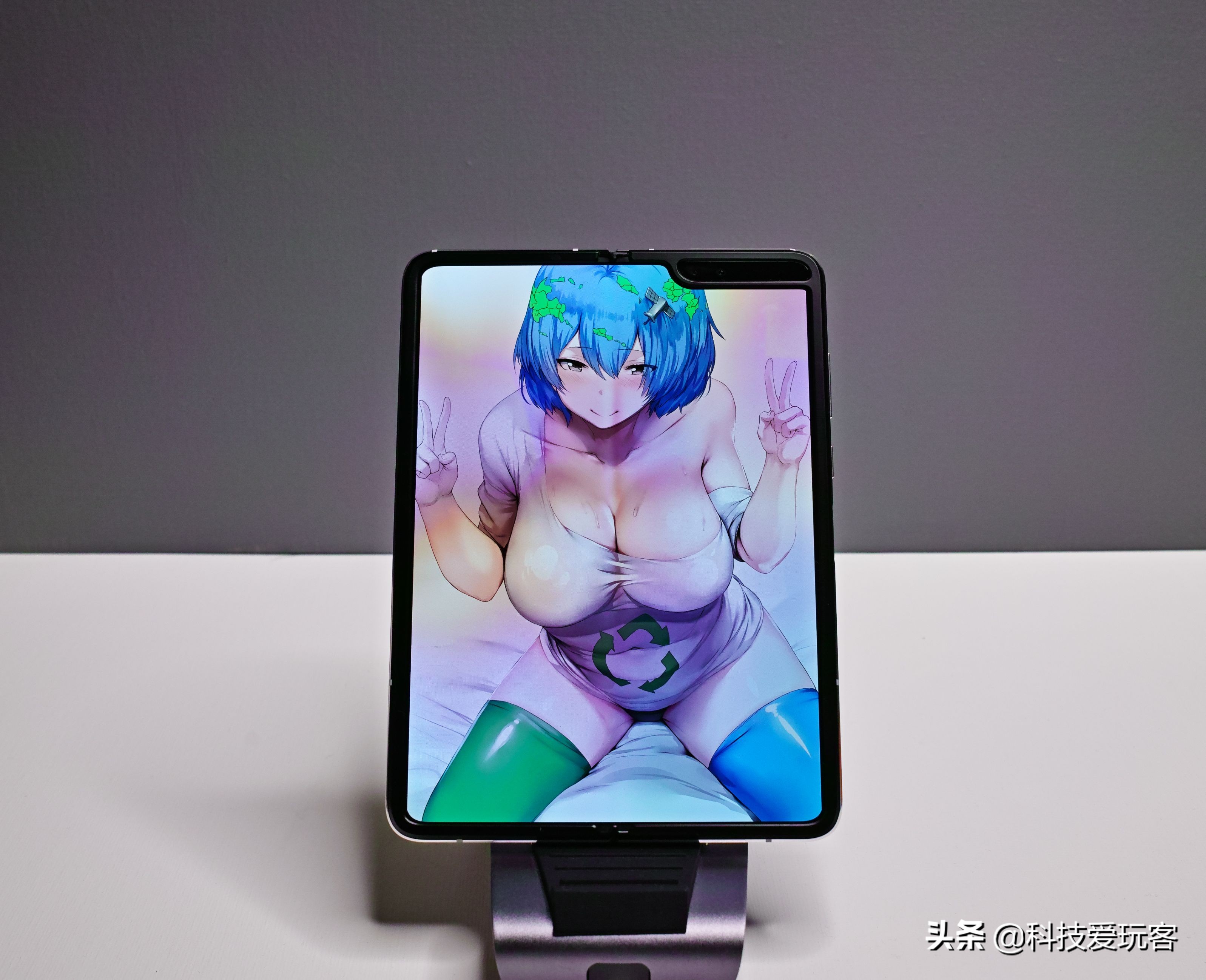 三星w20现在还值得入手吗,三星w9992014