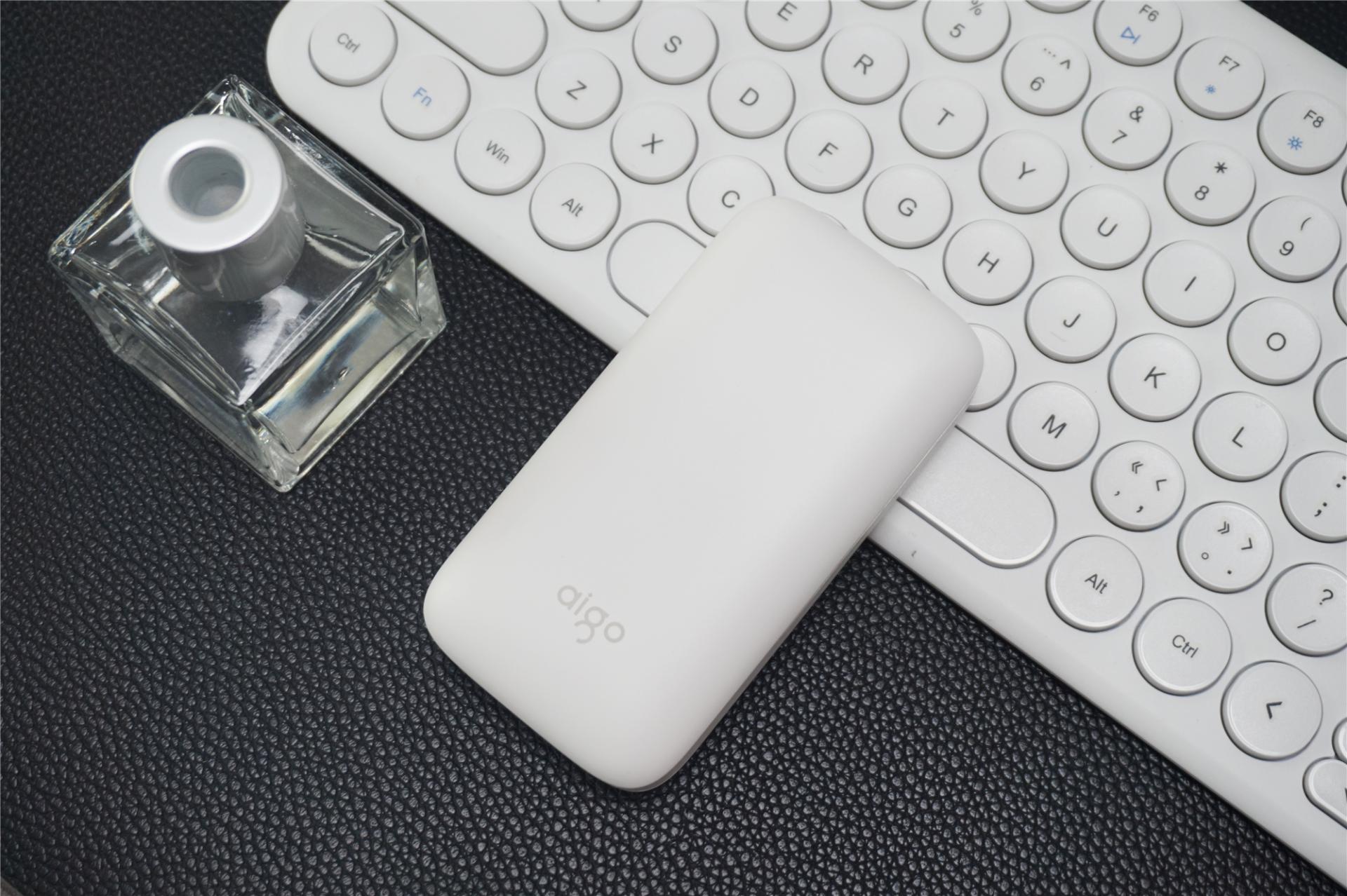 aigo爱国者充电宝充电是什么状态,aigo爱国者充电宝如何使用