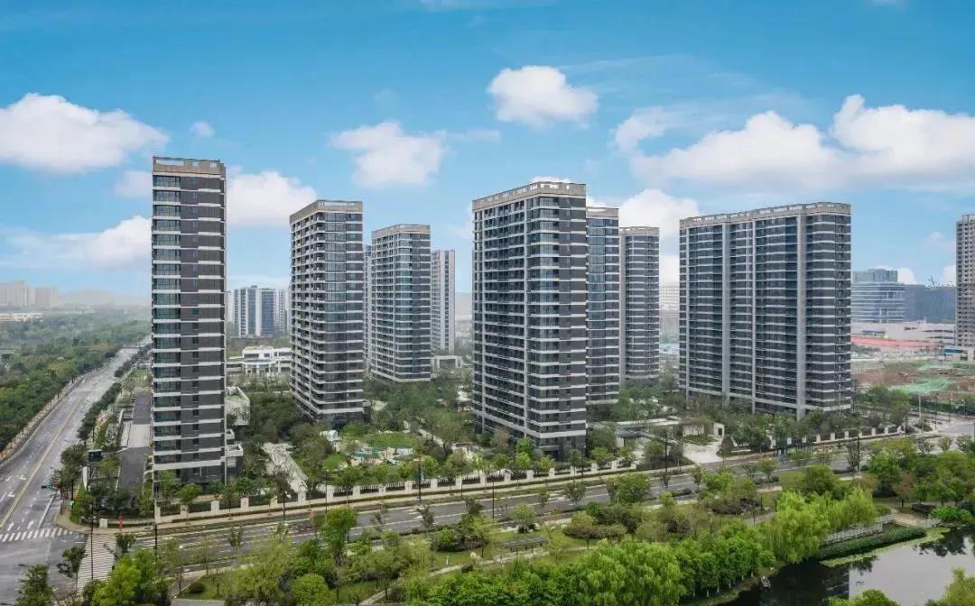 奥体三兄弟哪个最好,奥体三兄弟杭州