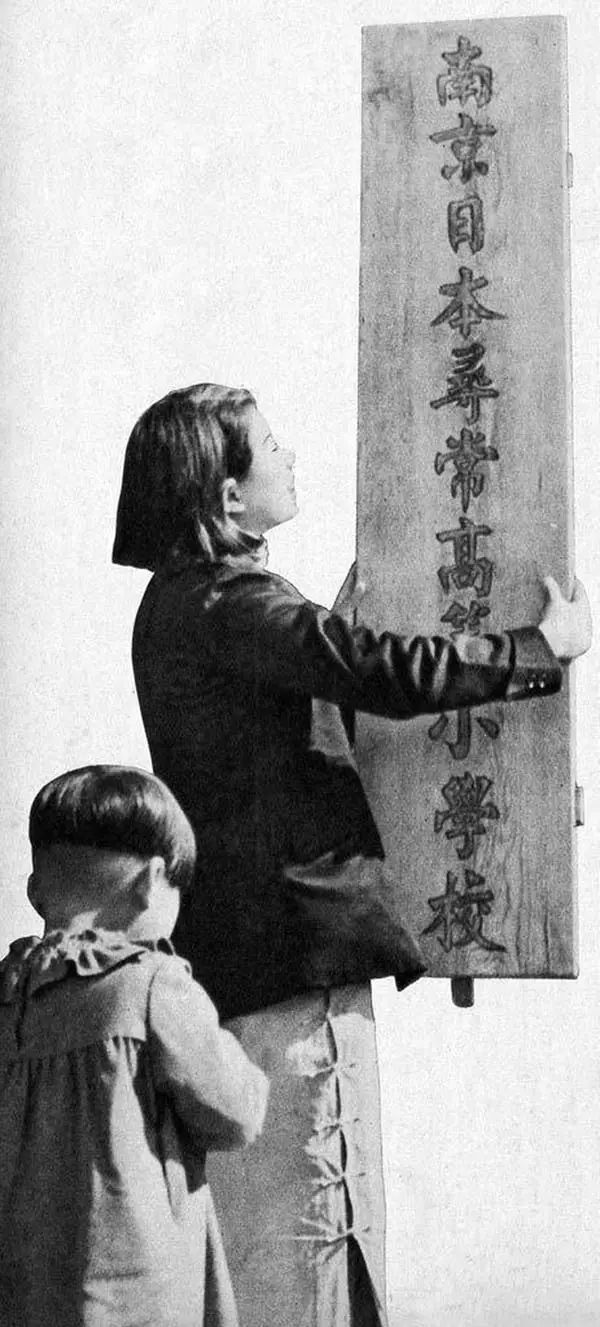 100年南京大桥绘画,南京红色100年