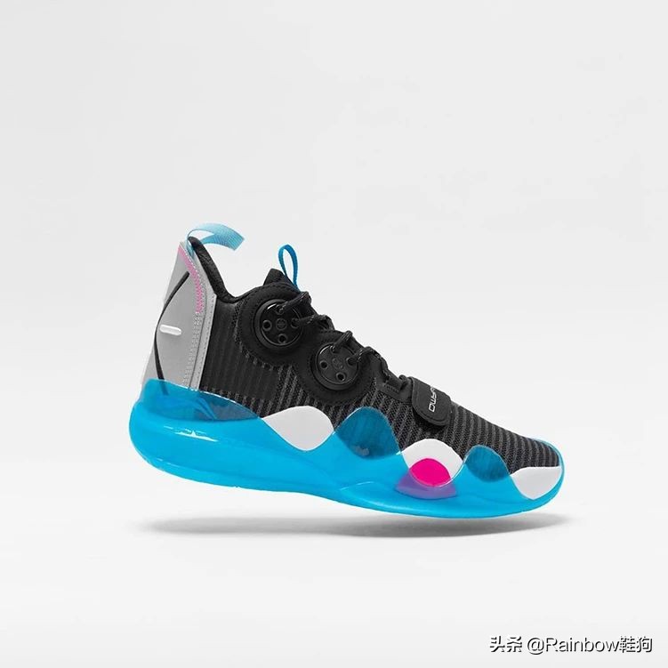 玫瑰金丝绸、反转熊猫还有黑丝绸？一月份待发售的鞋款狠货不少