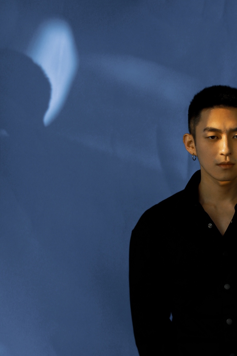 腹肌男模拍摄,肌肉男模特高清写真花絮