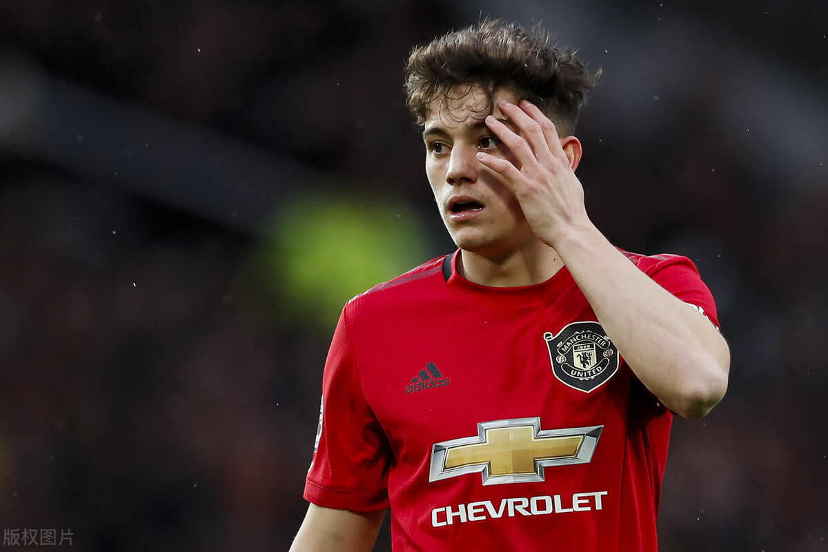 诺伊尔足坛十大神锋,德国足球队员颜值排行榜