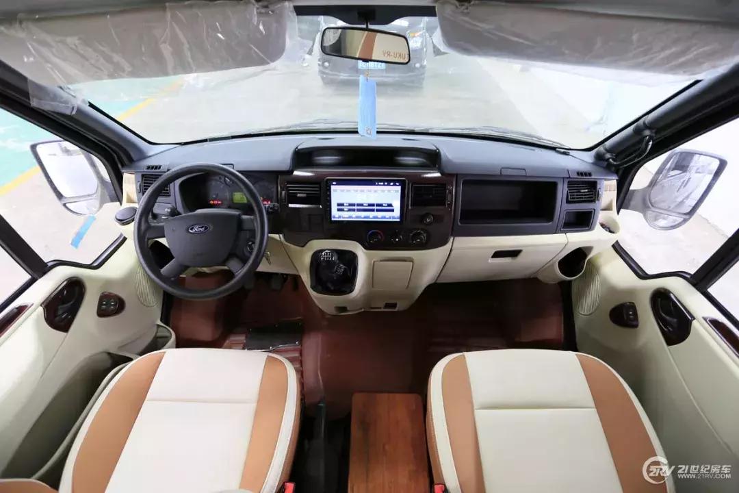 可住4人b型房车,最合理的b型房车布局4座