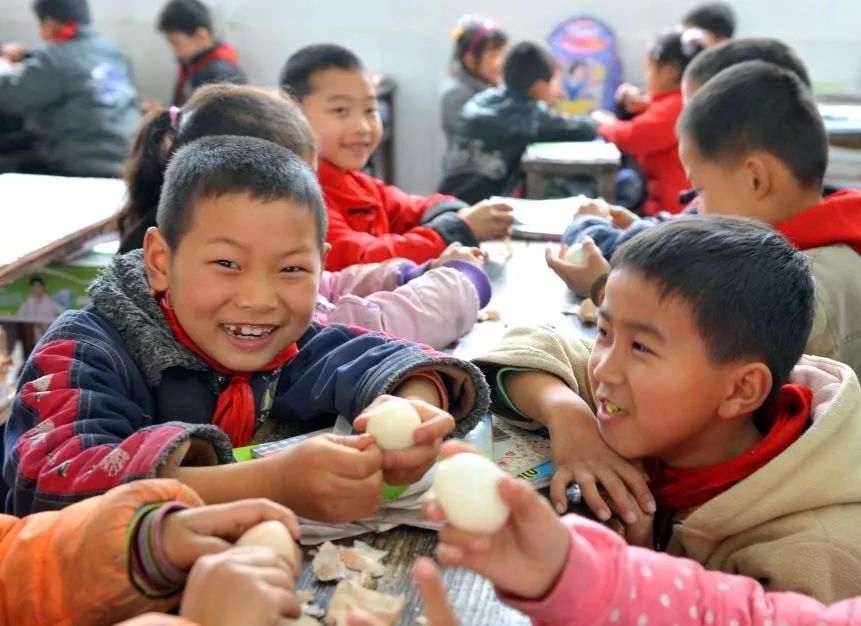 回顾70年教育发展,老照片回顾中国教育