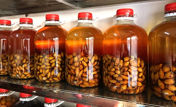 泡果酒的酒度数一般选多少的,哪种香型的酒适合泡果酒