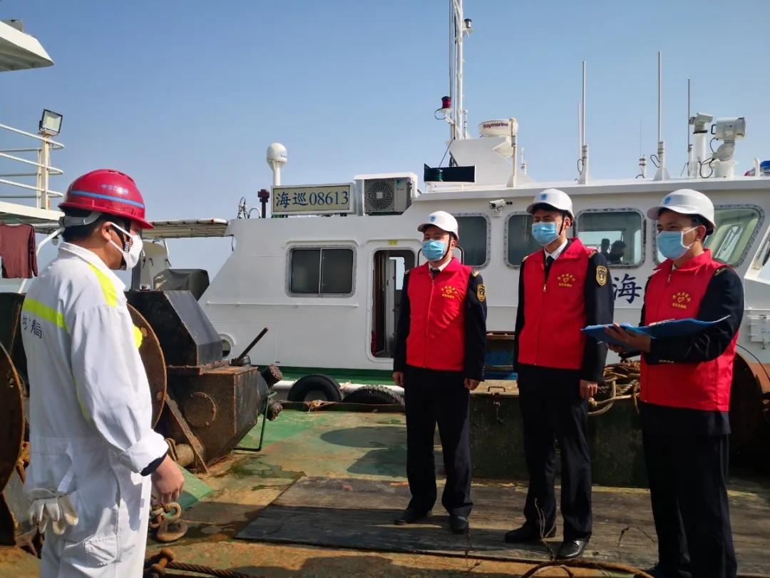 首船成功靠泊广西最大油码头投产,迎来首条3万吨级油品船