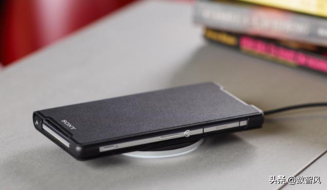 手机无线充电是鸡肋还是真有必要,手机无线充电的优缺点详解