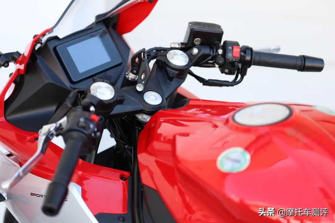 贝纳利龙卷风tornado252r极速,贝纳利龙卷风tornado252r评价