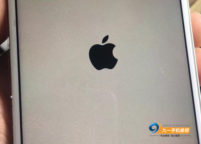 苹果手机主板烧坏修复大概多少钱,苹果手机主板烧穿维修