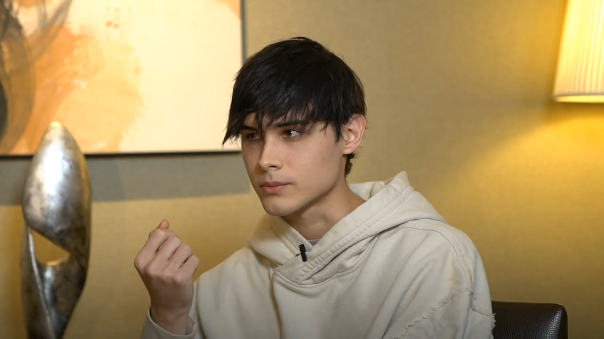 新晋顶流利路修,下岛火速搭上女一线,没出道为何能红过C位?