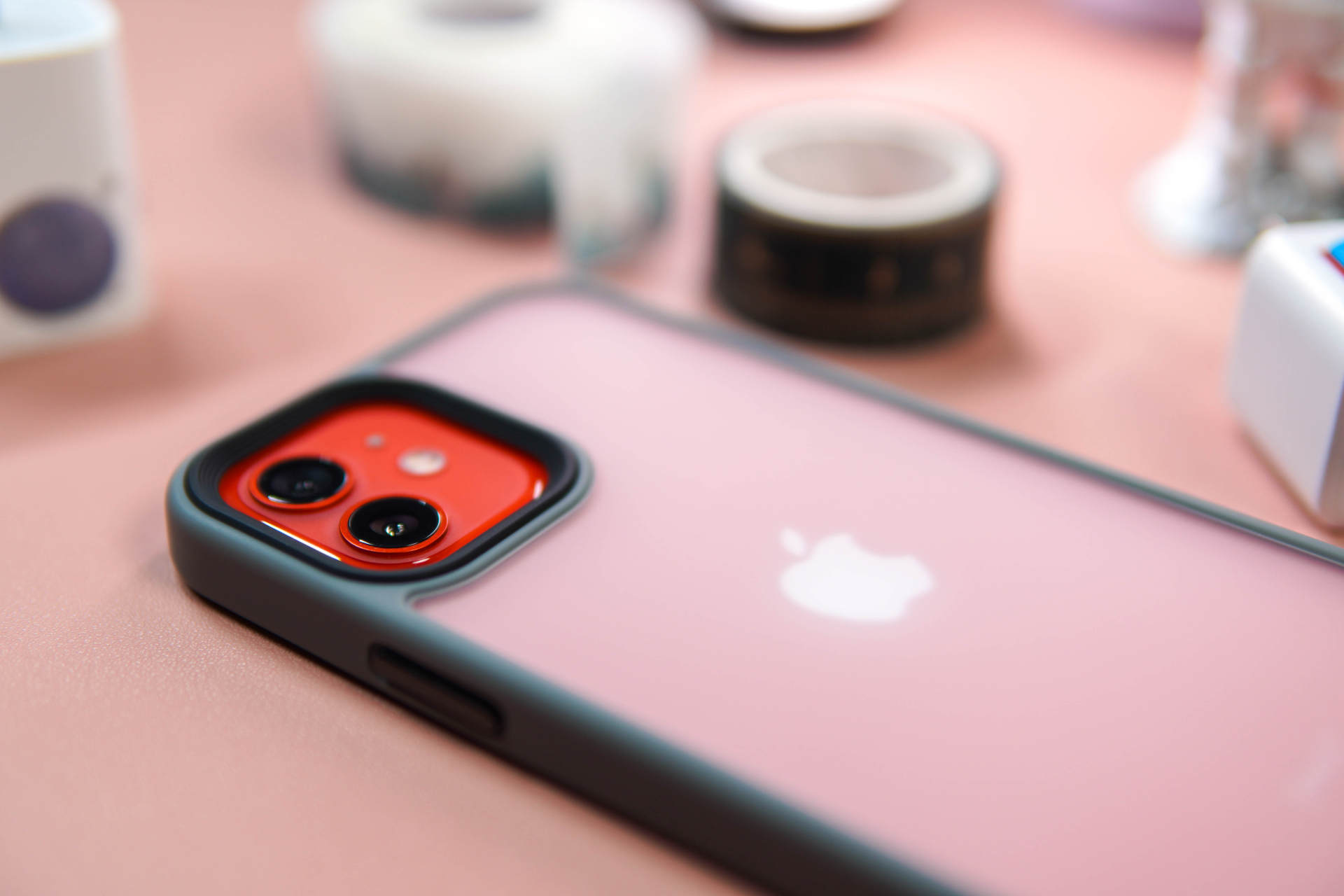 iphone12钢化膜黑边好还是透明好,iphone12mini背面有钢化膜么