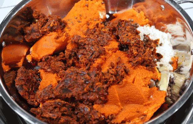 重庆的串串凭着份量实在的资格串味儿在南充开业至今打卡到上瘾！