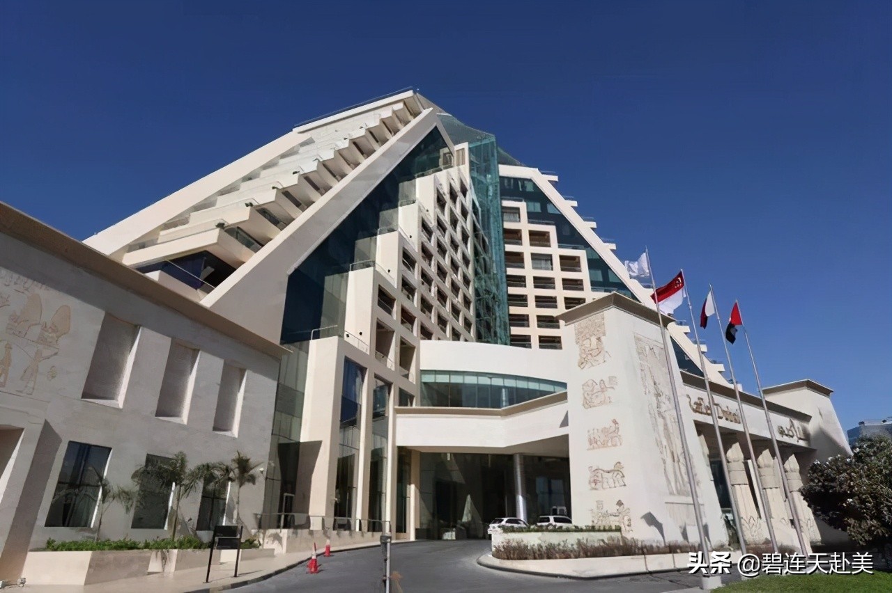 老年人只身返美难吗！行动派老妈说走就走的迪拜赴美之旅