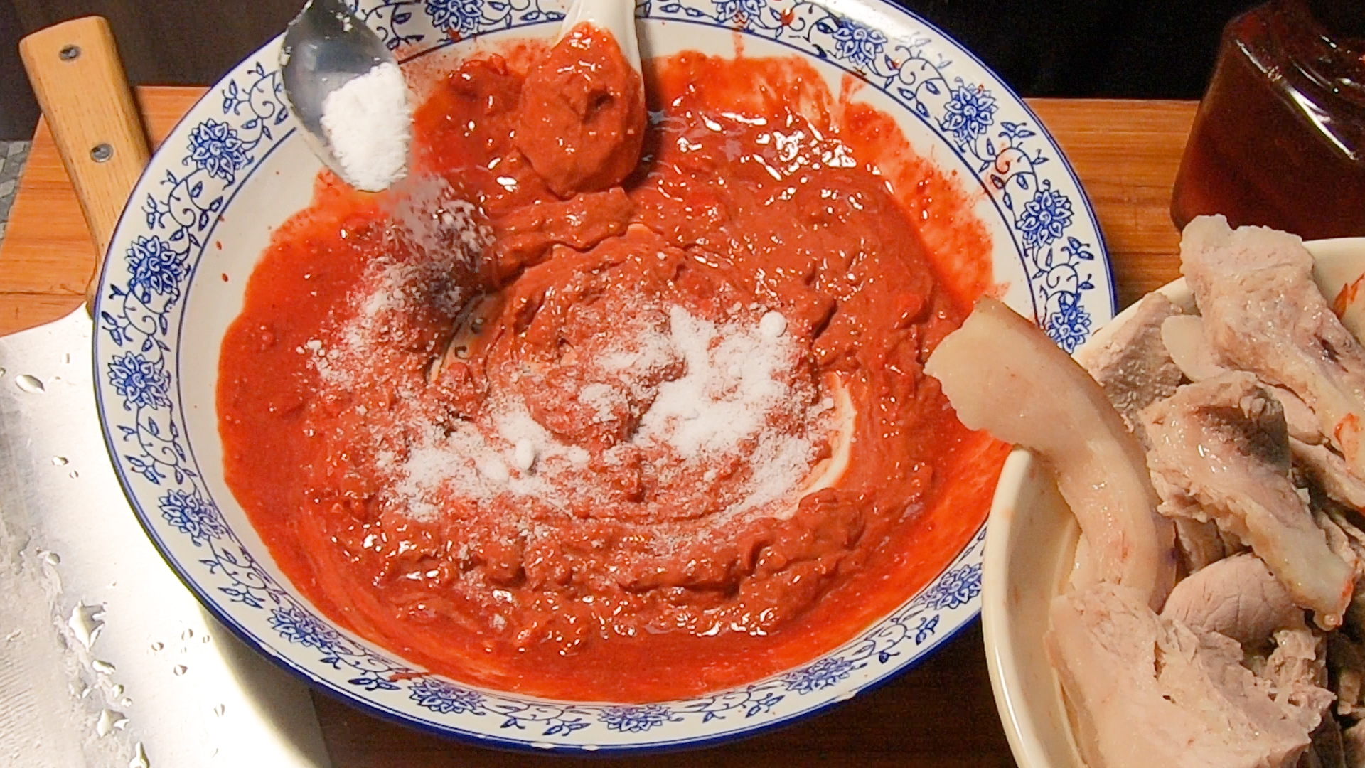 做腐乳为什么不能有油,做腐乳时不放红曲