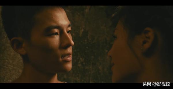 左耳台词甜言蜜语说给左耳听,甜言蜜语说给左耳听音乐