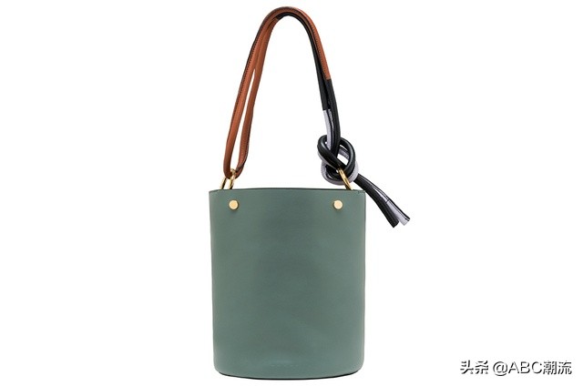 十种不过时的包包,十款永不过时的包