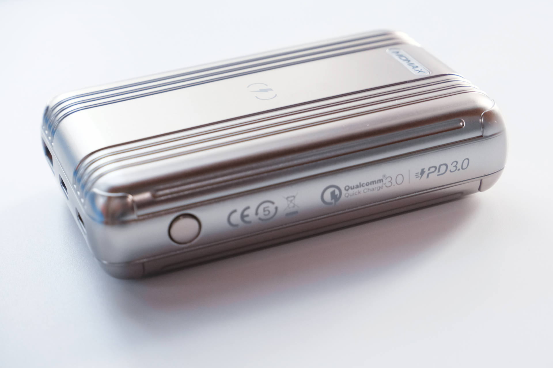 摩米士充电宝10000毫安实测,三电一兽共享充电宝