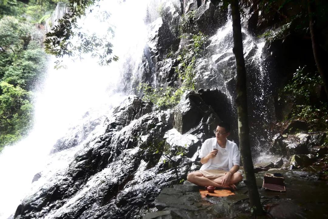 雅漾第几步护肤,雅漾去红产品