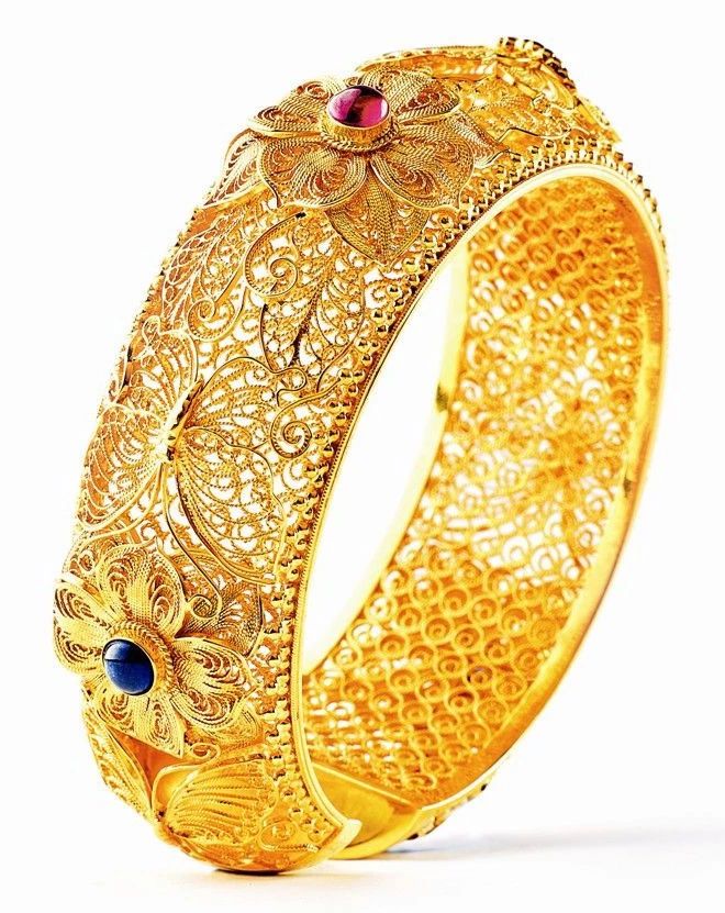 金镯是土大款的专属？NO！它的时尚不可抵挡