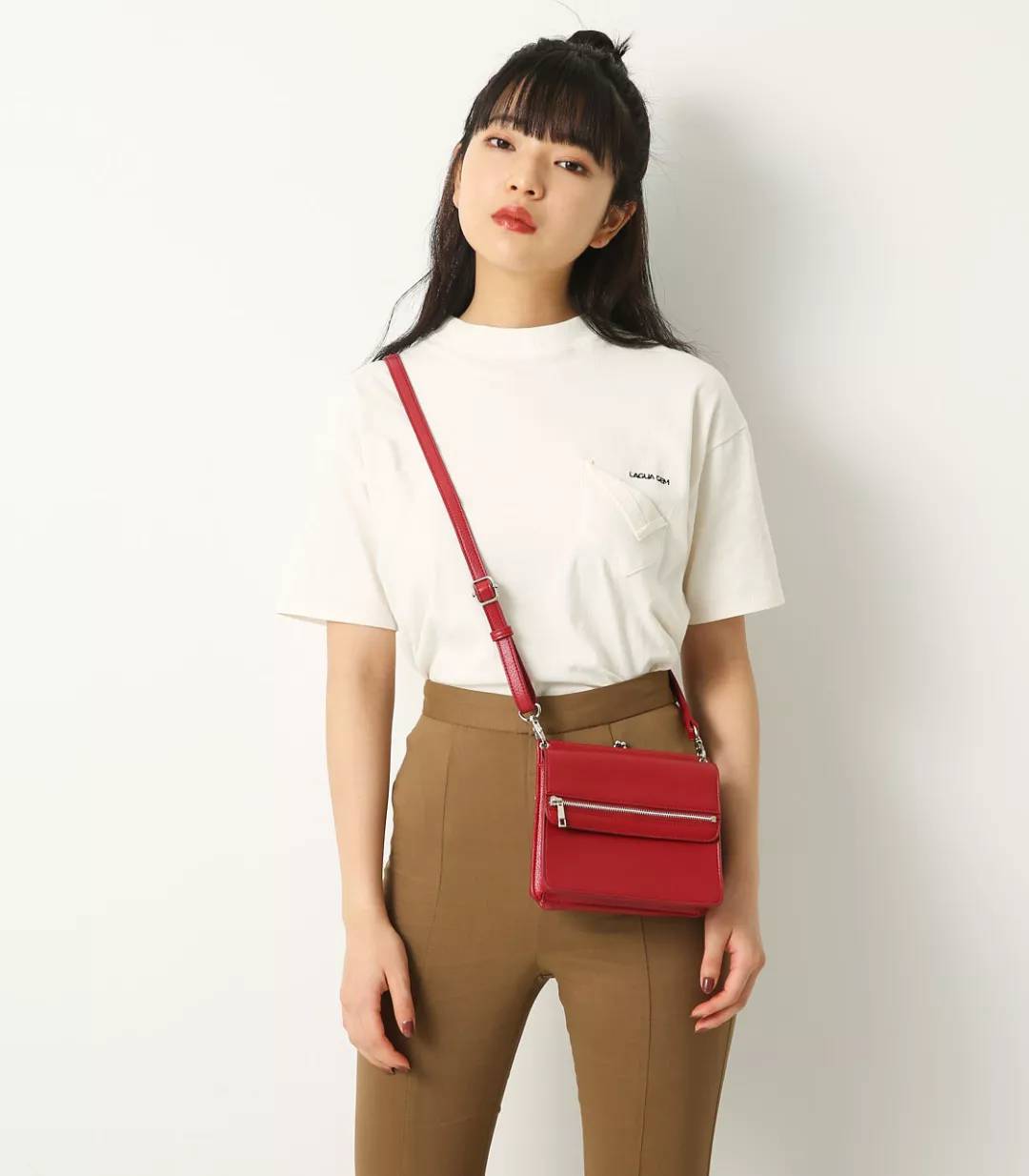 SLY、moussy、RCS等品牌杂志揭载:三吉彩花“东京都市物语”