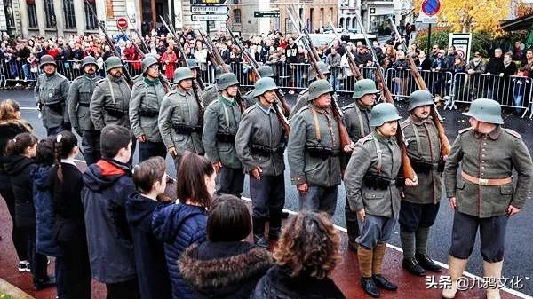 第一次世界大战德英士兵,世界大战英法德踢足球