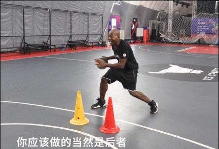 学会这招轻松摆脱防守者,教你三招摆脱防守最实用