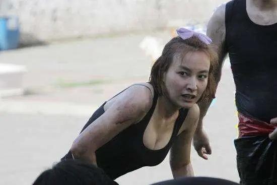 吴昕粗腿对比图,34岁的吴昕近照曝光