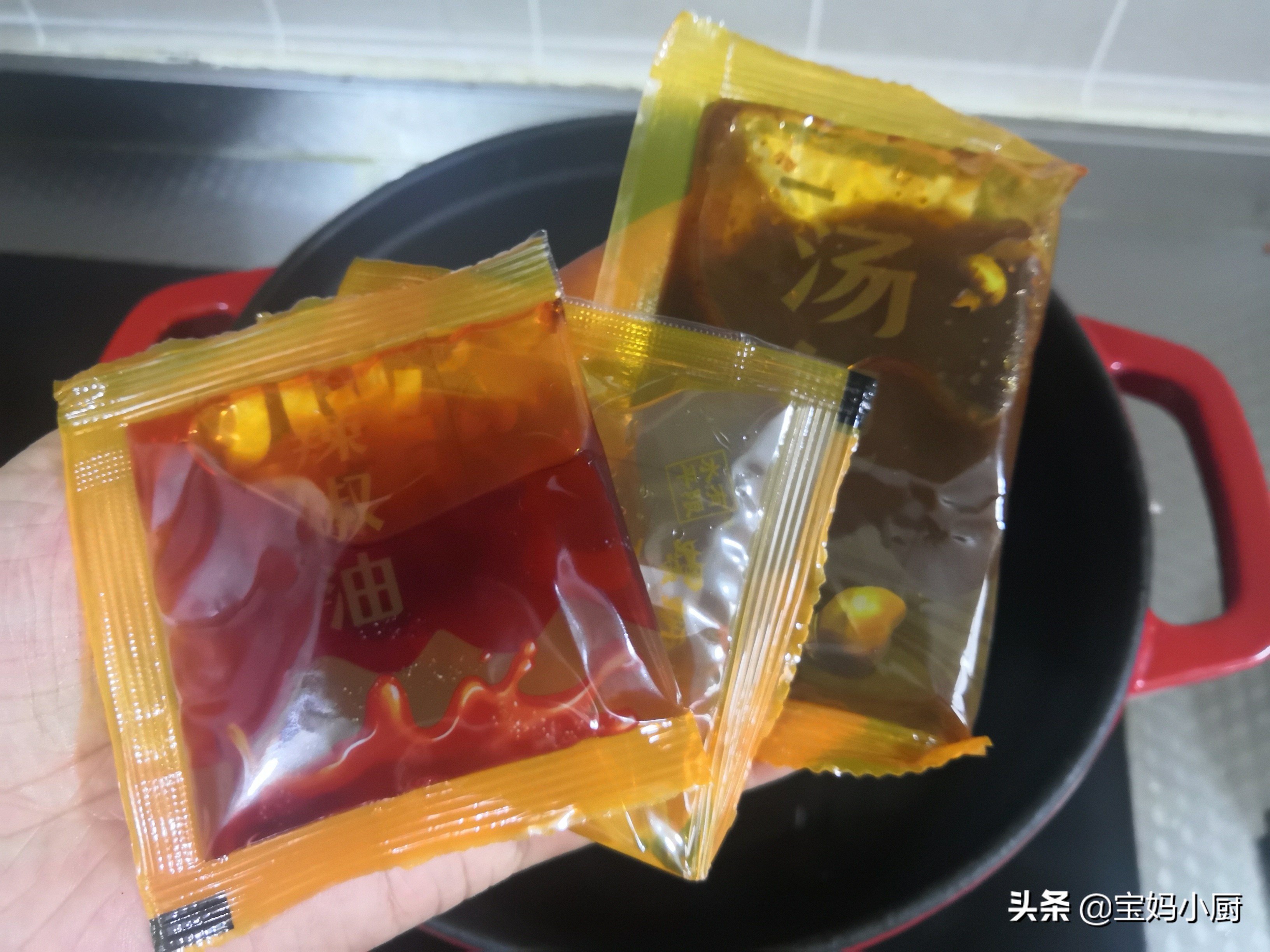 广西螺蛳粉出圈,怎么样能做出好吃又臭的螺蛳粉