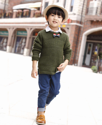 一个很关注大学生成长的创业者,品牌童装折扣店如何运营