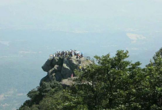 「词风雅韵」冯振宇｜祥云掬捧羊城聚伟绩欢歌盛世谣（词林正韵）