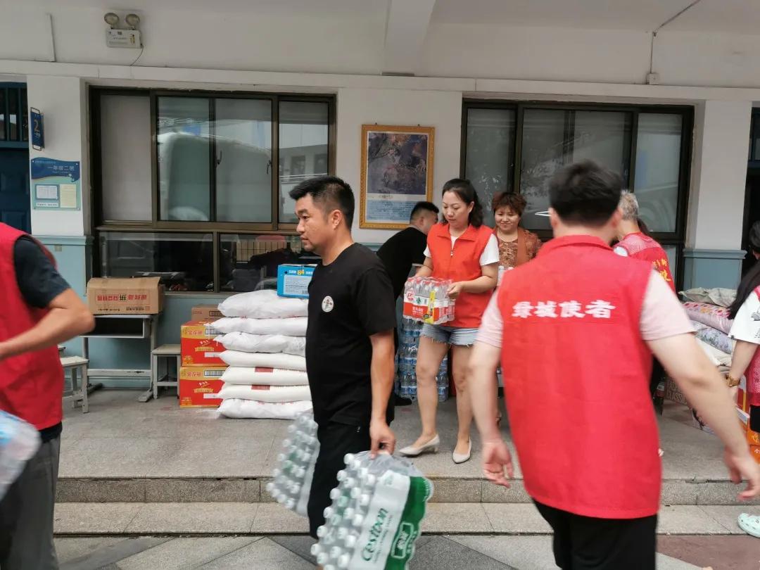 微光汇聚终成灿阳—郑州市中原区汝河新区小学积极助力灾后重建