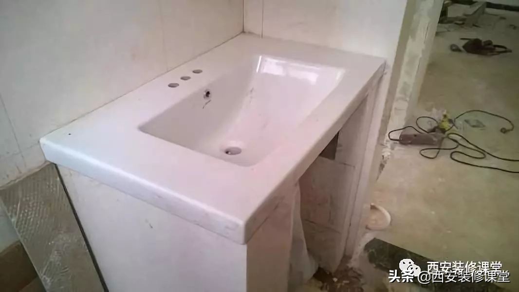 如何选择浴室柜品牌,全铝浴室柜怎么选择