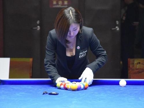 中式八球最漂亮的女裁判图片,中式八球十位女裁判