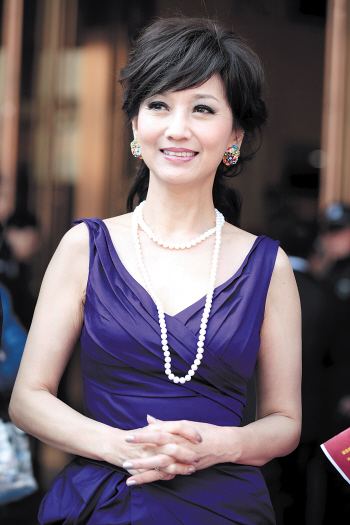 榛勯噾鏈堥ゼ鐝犲疂,鏈堥ゼ鐝犲疂