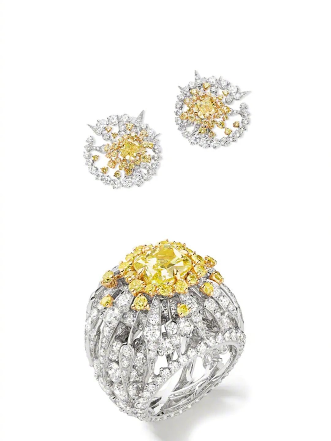 刘亦菲王冠多少钱,刘亦菲晒美照戴皇冠颜值能打