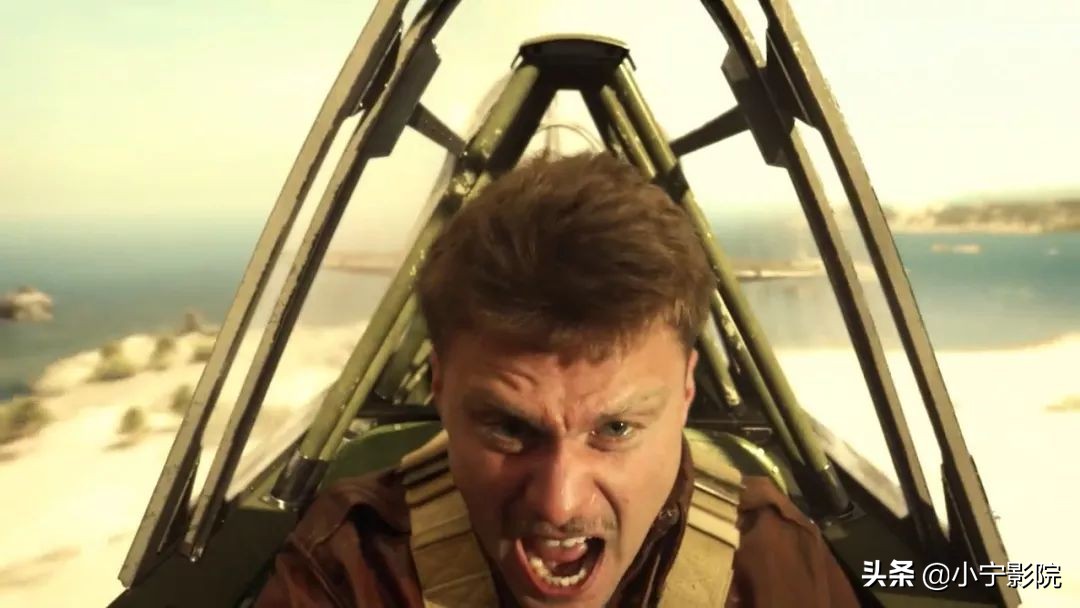 美好的肉体加上荒诞的故事，这剧简直太讽刺了