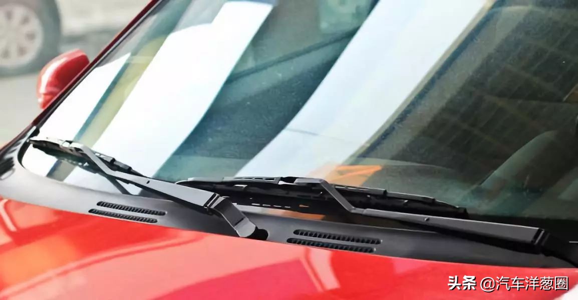 雨刮器刮不干净有异响怎么回事,雨刮器异响和跳刷