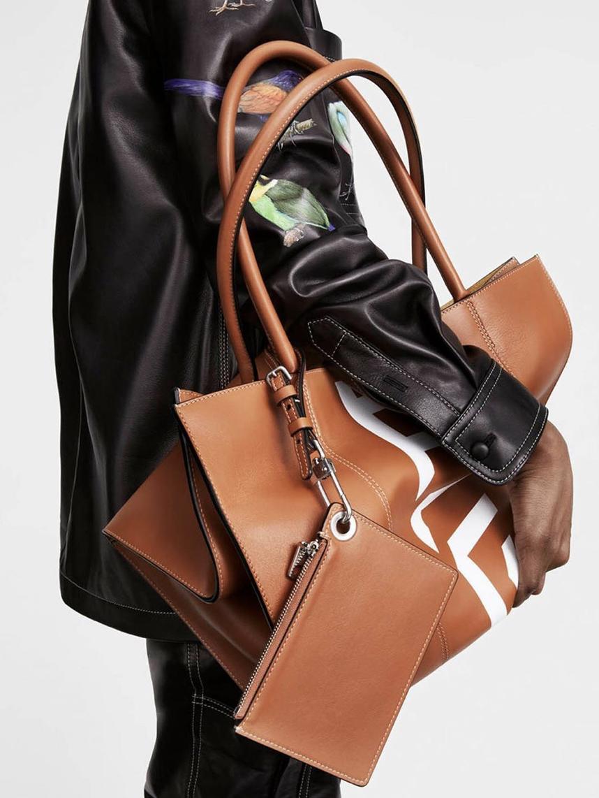 byredo无人区玫瑰香水多少钱,byredo香水无人区玫瑰和超级雪松