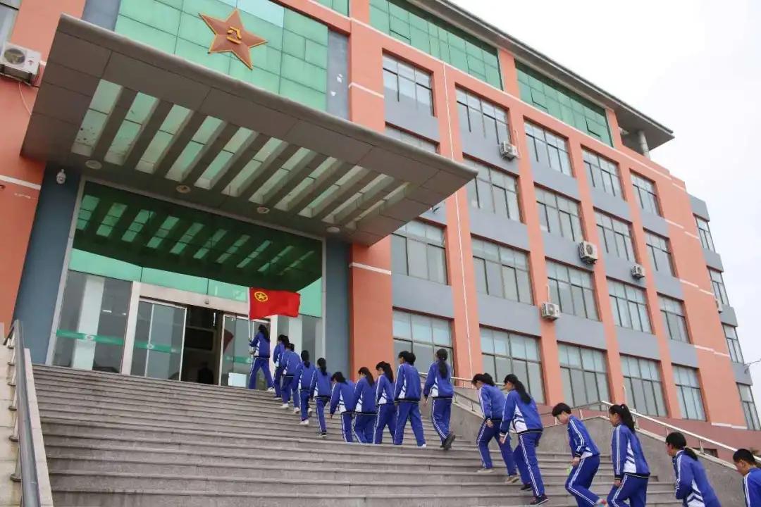 现实的乳山市银滩,乳山银滩是真的吗