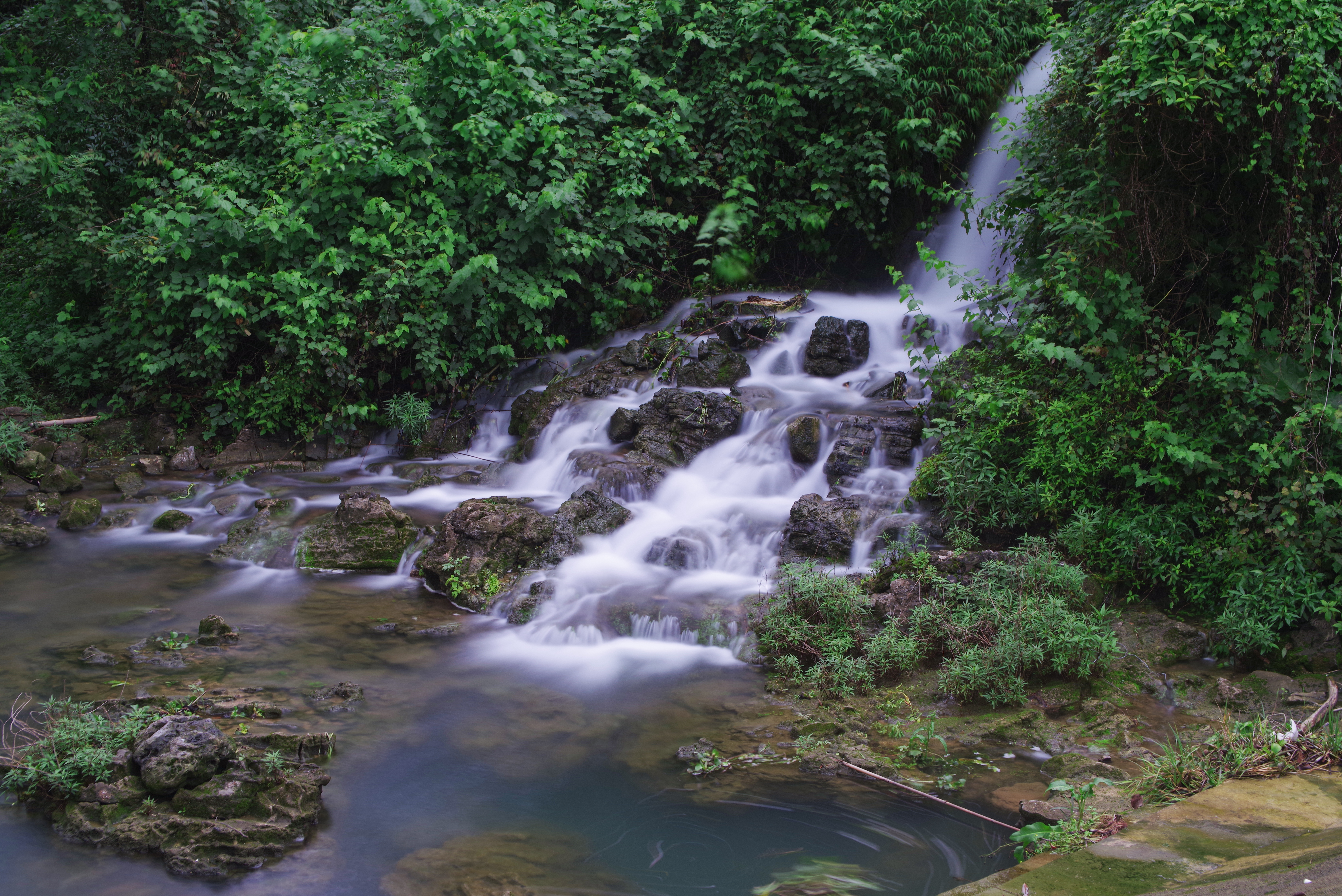 柳州鹿鸣山小七孔,柳州自驾小七孔旅游攻略