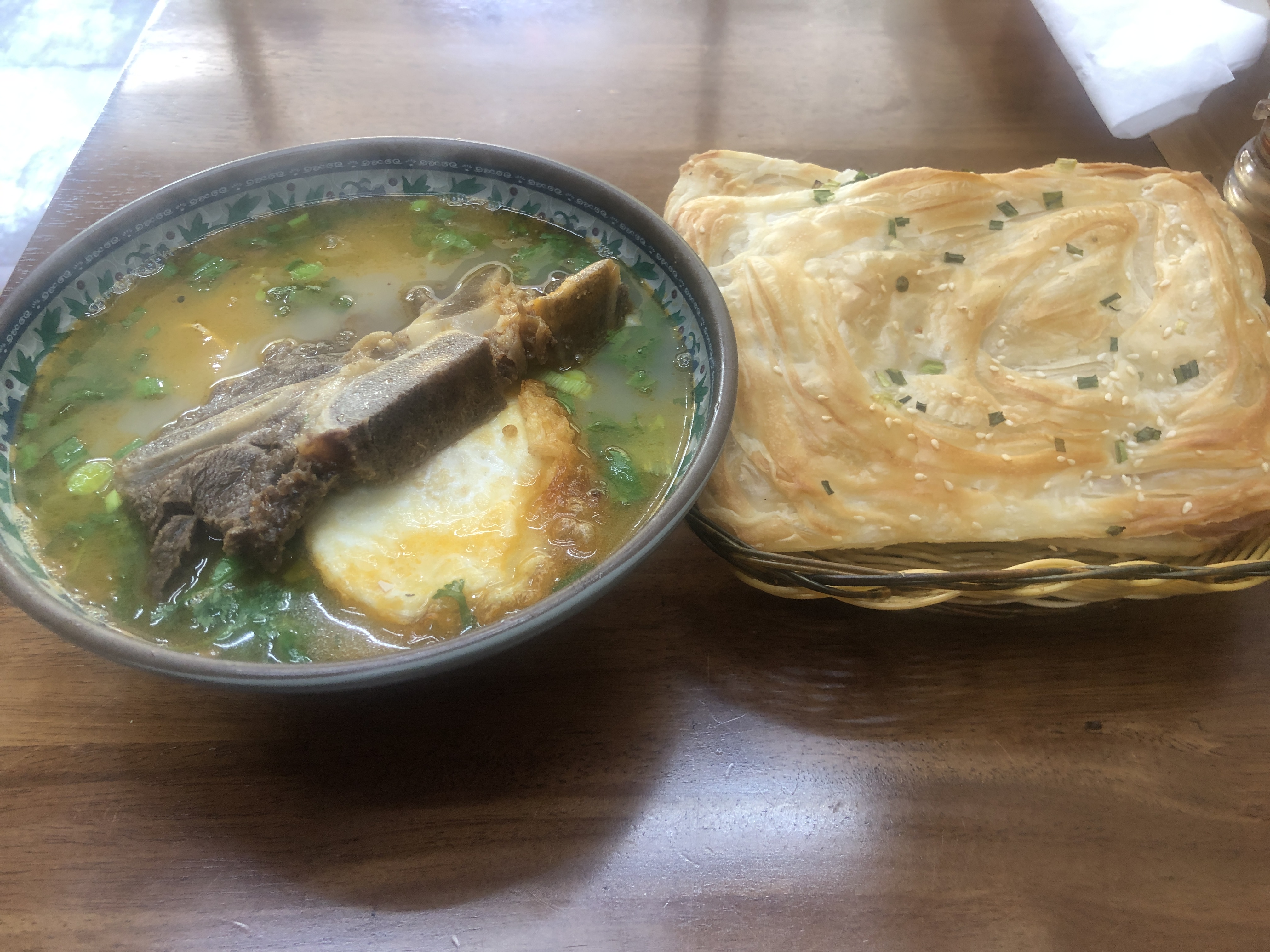 开家牛肉汤店月入5万,一年开牛肉汤店200家