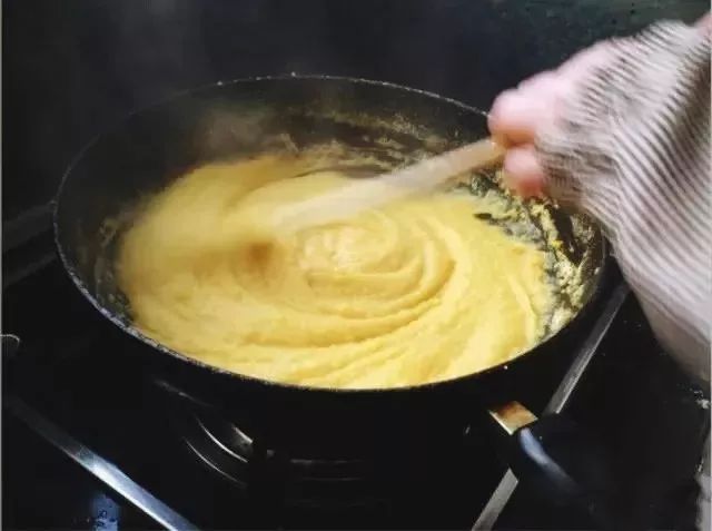 散饭，六七十年代的人，小时候经常吃的一种主食