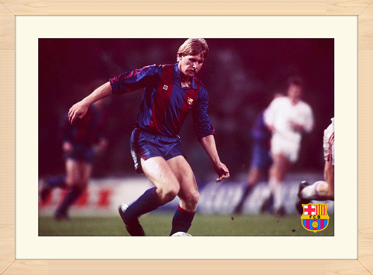 足坛名帅年轻时照片,2021足坛老球员的照片