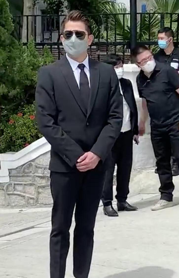 天王嫂方媛陪同郭富城看赛马,天王嫂方媛与郭富城一同出游