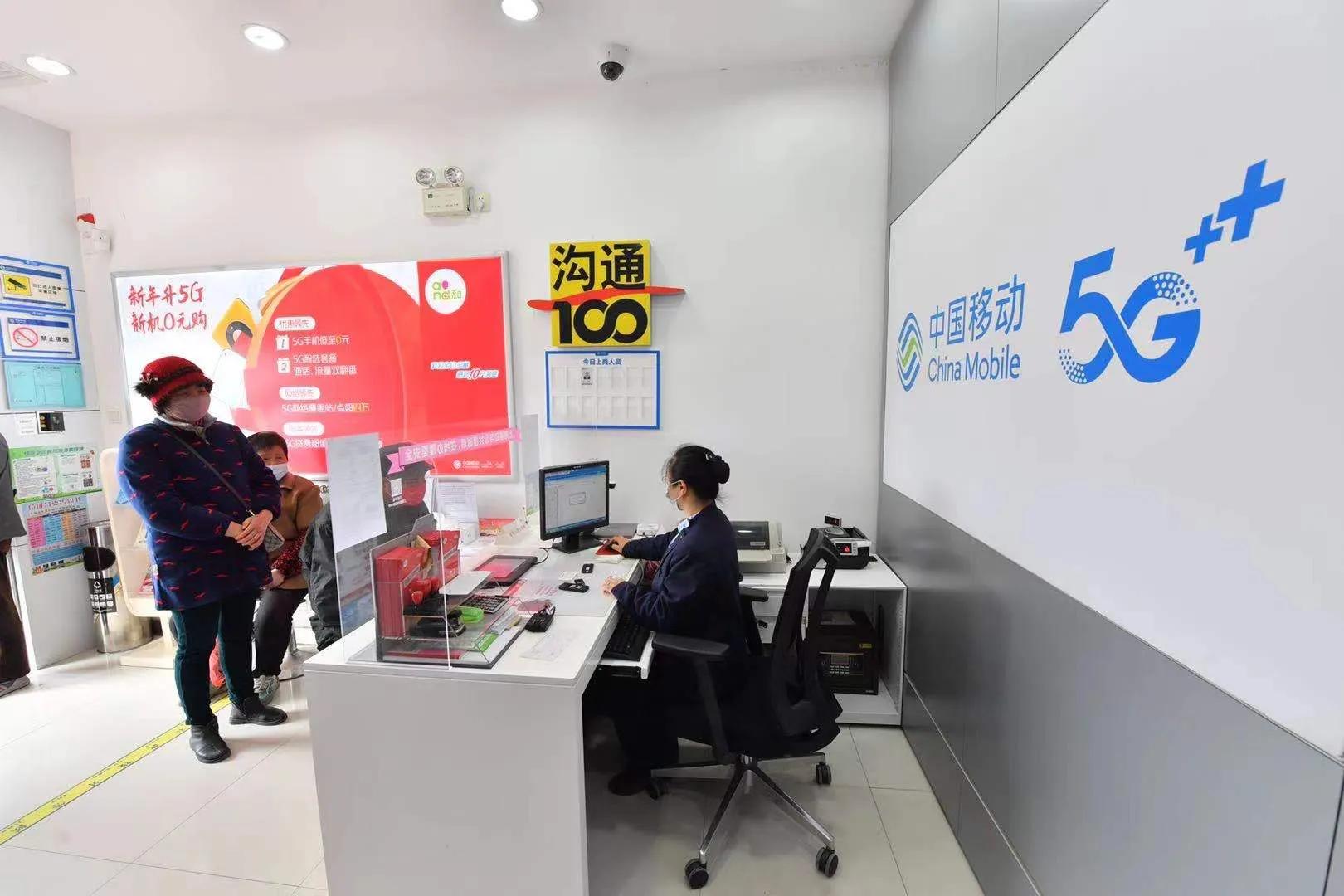 我花一万块钱买了个一千块钱的手机，全是运营商的套路