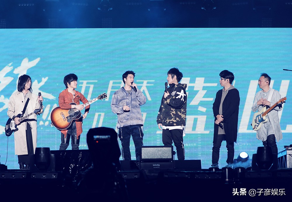 五月天上海演唱会连开8场,五月天上海演唱会连开6场