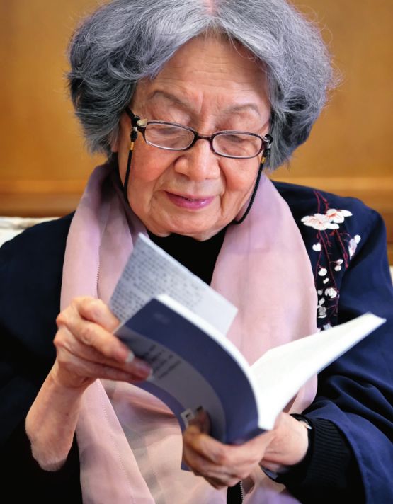 被誉为“中国最后的女先生”，但她的力量不止于此