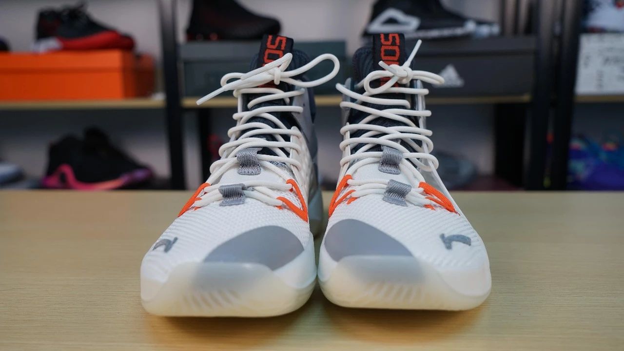 WEN开箱|四百块不到的国货，后卫实战新巅峰，真香！